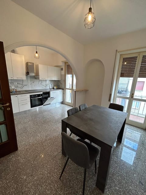 Bed Station -self check in- Bed and Breakfast in Bergamo