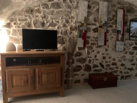 Dans le charme de la pierre Apartment in French Riviera