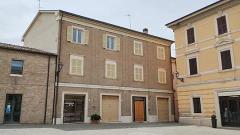 Property building, Day