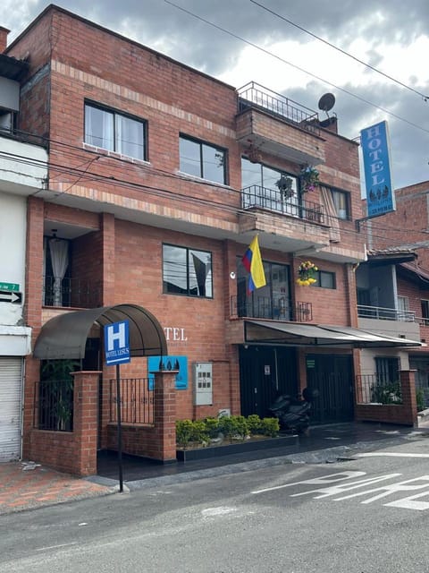 Property building, Facade/entrance, Parking