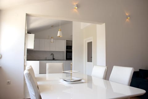 Living room, Dining area, kitchen, air conditioner
