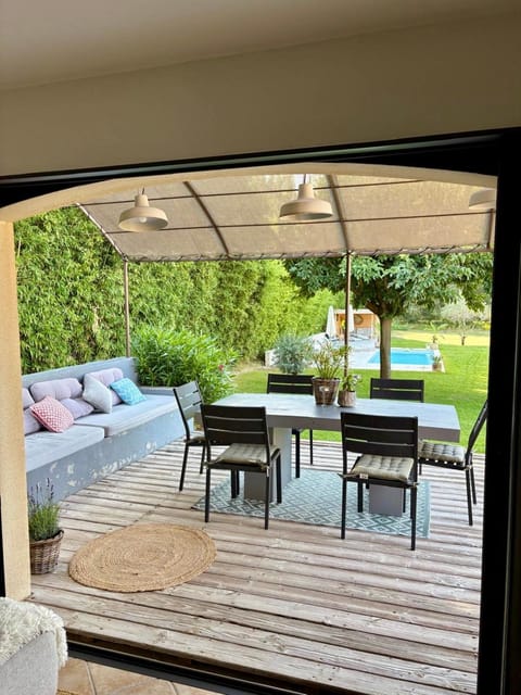 Maison avec piscine au calme au pied du Ventoux Villa in Mazan