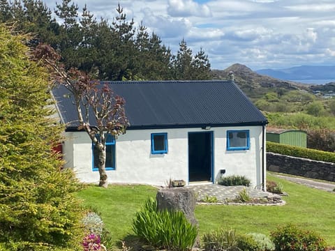 Unique Old Stone Cottage Apartment in County Kerry