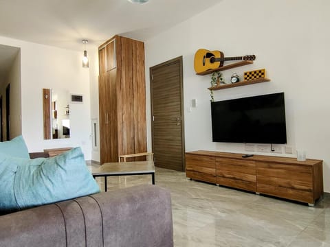 Communal lounge/ TV room, Living room