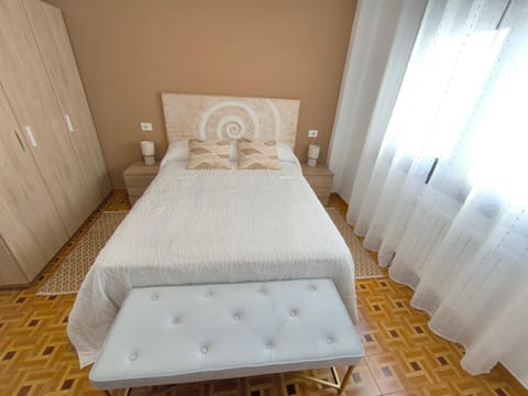 Bed, Photo of the whole room, Bedroom, Sea view, Street view, wardrobe