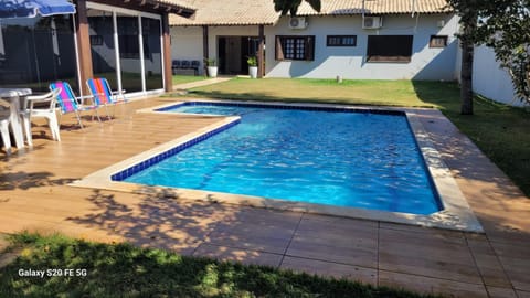 Day, Swimming pool