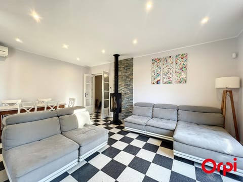 Villa spacieuse et calme près des plages avec jardin, terrasse, WiFi et climatisation - FR-1-647-32 Villa in Menton