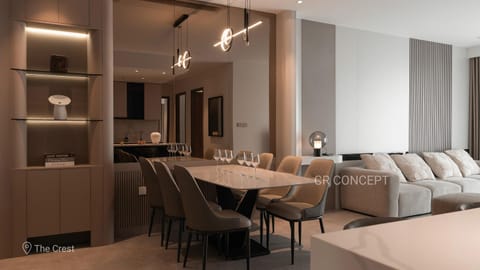 Kitchen or kitchenette, Living room, Seating area, Dining area