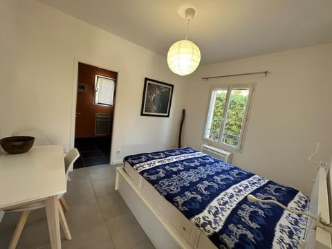 Villa Lantana À Deux Pas de la Mer, Port du Brusc Villa in Six-Fours-les-Plages