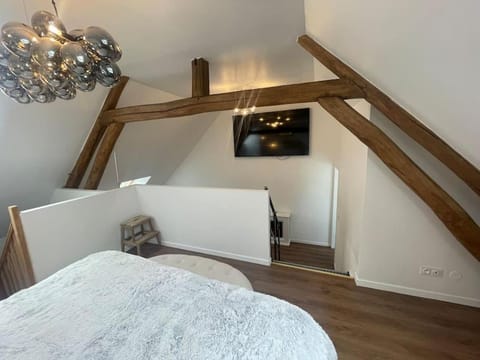 Le Duplex Balnéo Maison climatisée House in Île-de-France