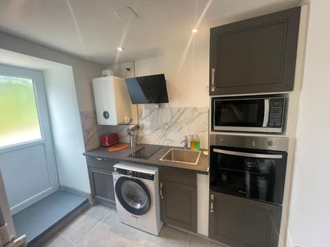 Le Duplex Balnéo Maison climatisée House in Île-de-France