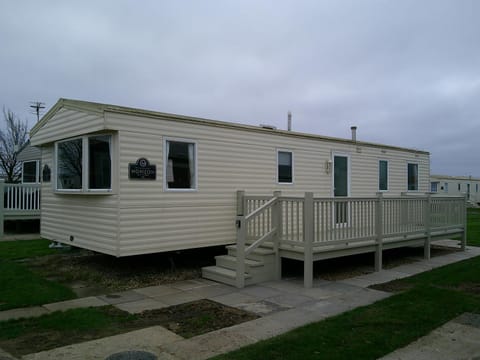 Property building, Balcony/Terrace