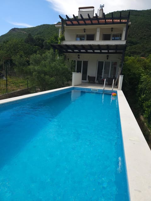 VanjAna 1 House in Kotor Municipality