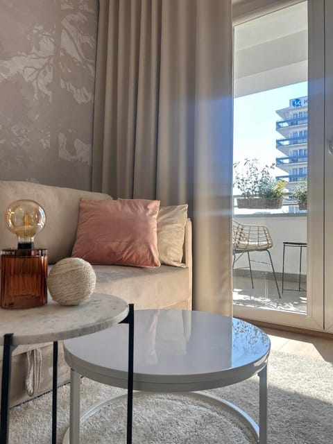 Balcony/Terrace, Living room