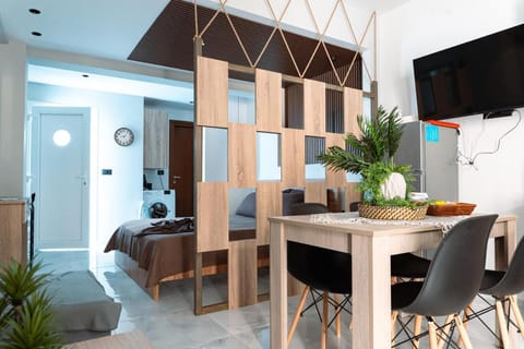 TV and multimedia, Living room, Dining area