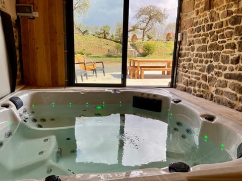 Auberge St Vincent et Diligence 35pers : jacuzzi, salle de jeux House in Brittany