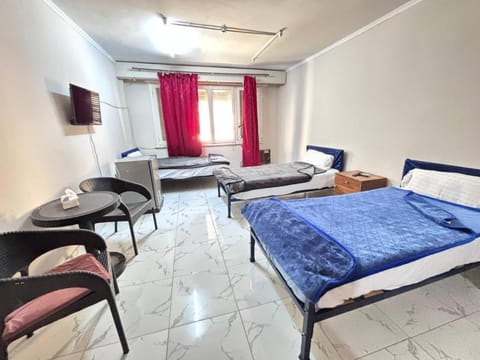 Bed, Photo of the whole room, Seating area, Bedroom