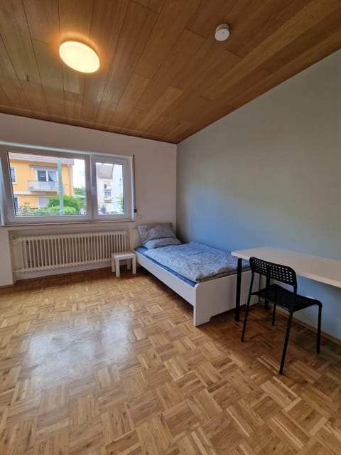 Bed, Living room, Photo of the whole room, Seating area, Bedroom