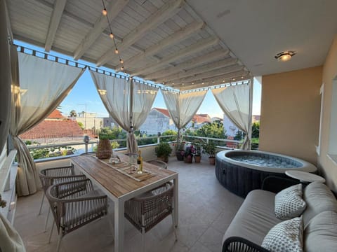 Balcony/Terrace, Seating area