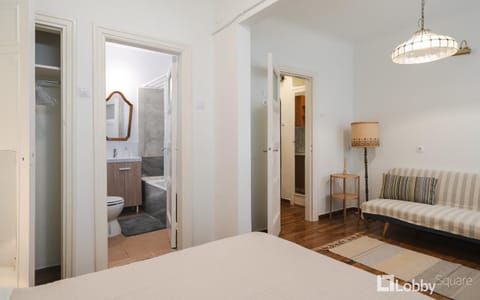 Toilet, Bed, Bathroom, Living room, Photo of the whole room, Seating area, Bedroom, towels