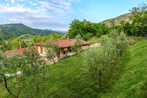 Property building, Day, Natural landscape, Garden view, Mountain view