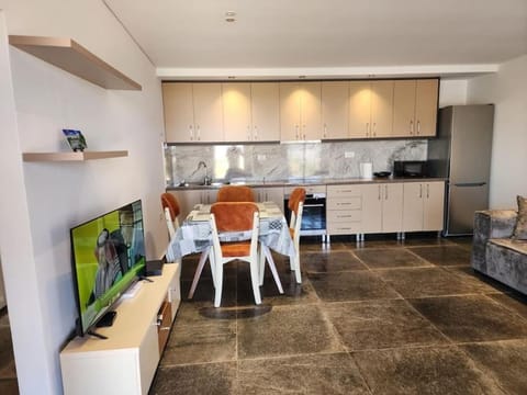 Blissful Oasis Retreat House in Ksamil