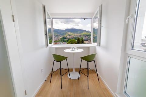 Natural landscape, Balcony/Terrace, Balcony/Terrace, Dining area