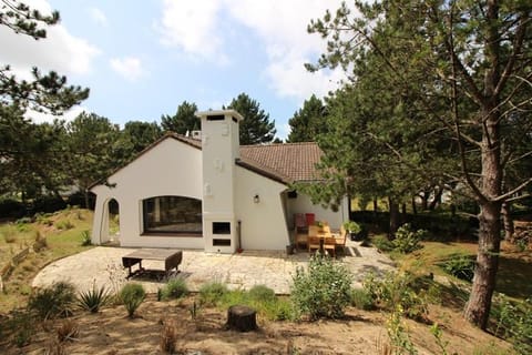 Annonce professionnelle. Jolie maison de vacances 4 chambres avec jardin à proximité de la mer. Villa in Hauts-de-France