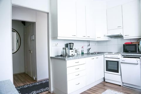 Coffee/tea facilities, Kitchen or kitchenette, dishwasher, oven, pet friendly, stove, toaster