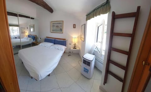 Casa Castello Riomaggiore Apartment in Riomaggiore