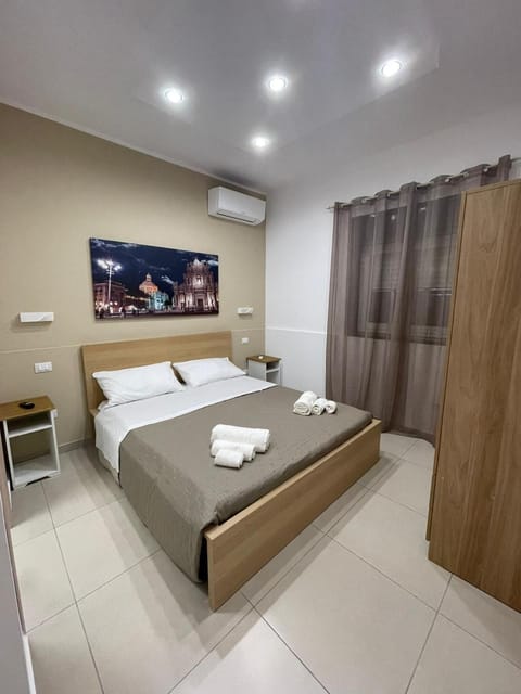 Bed, Photo of the whole room, Bedroom, towels, wardrobe