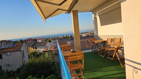 View (from property/room), Balcony/Terrace, Sea view