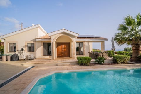 Property building, Patio, Garden, Swimming pool