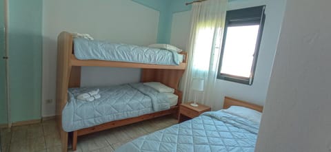 Bed, Bedroom, bunk bed