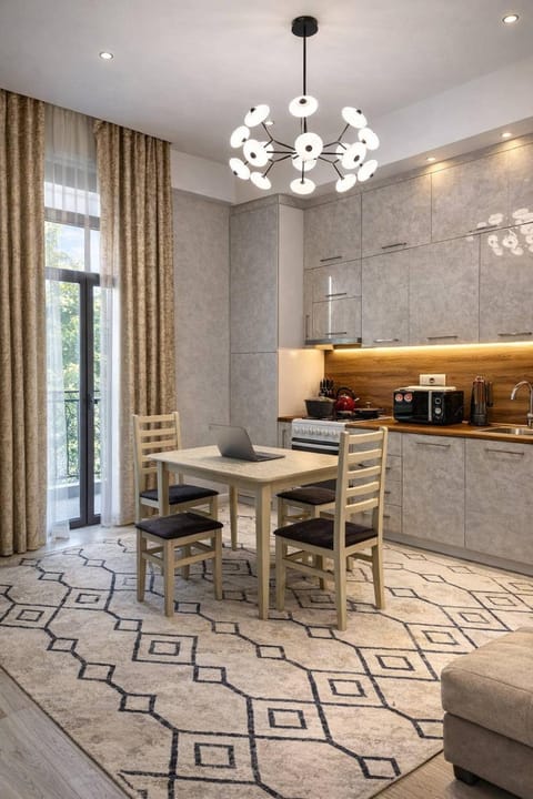 Dining area, Breakfast
