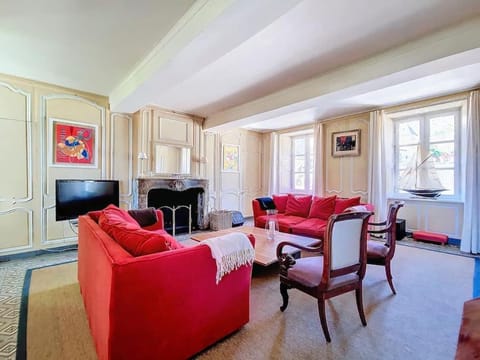 Communal lounge/ TV room, TV and multimedia, Living room