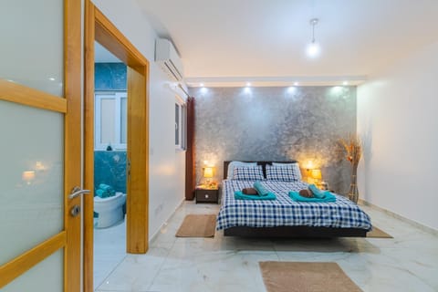 New Spacious Apartment 3Bdr 2 Bth Bugibba Apartment in Saint Paul's Bay