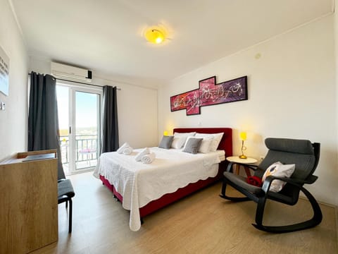 Hvar Sunny hill Apartment in Hvar