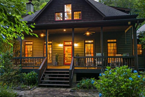 Smokey Mountain Getaway House in Stecoah