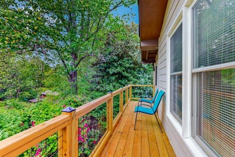 Sunny Retreat House in Lake Junaluska