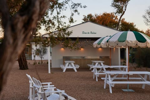 BBQ facilities, Communal kitchen
