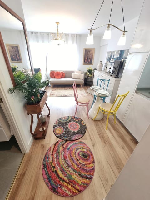 Kitchen or kitchenette, Living room, Dining area