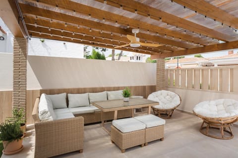 Property building, Balcony/Terrace