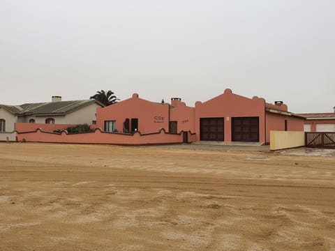Property building, Street view