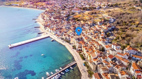 Nur ein paar Meter zum klaren Meer Apartment in Lika-Senj County