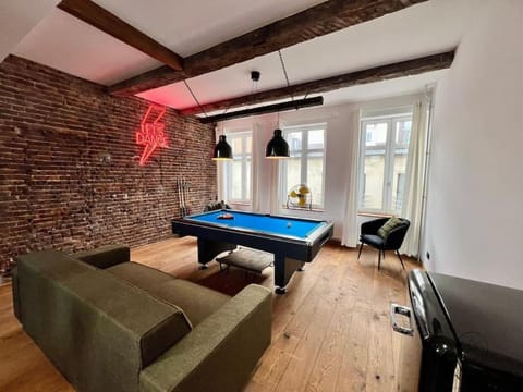 Billiard, Game Room, Living room, Seating area