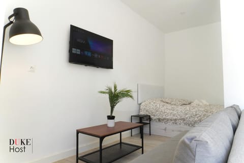 Casa de Huéspedes Carabanchel1 Bed and Breakfast in Madrid