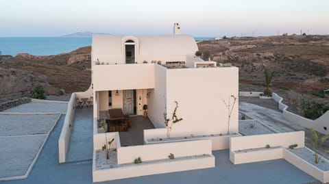 Property building, Day, Bird's eye view