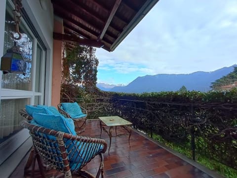 Patio, Natural landscape, View (from property/room), Balcony/Terrace, Mountain view