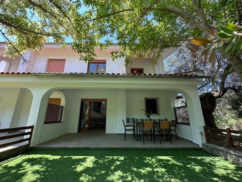 Property building, Patio, Garden, View (from property/room), Balcony/Terrace, Garden view